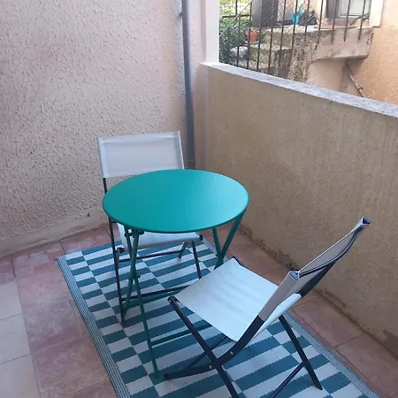 Centre De *